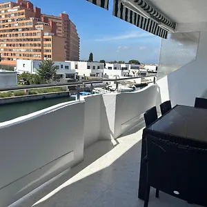 Bonito En Zona Familiar Rosas